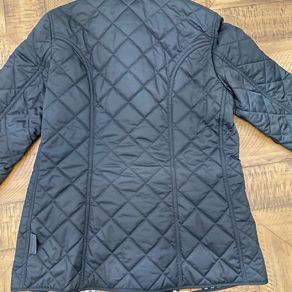Burberry Ladies Diamond Quilted Jacket Black Size M - Picture 4 of 16